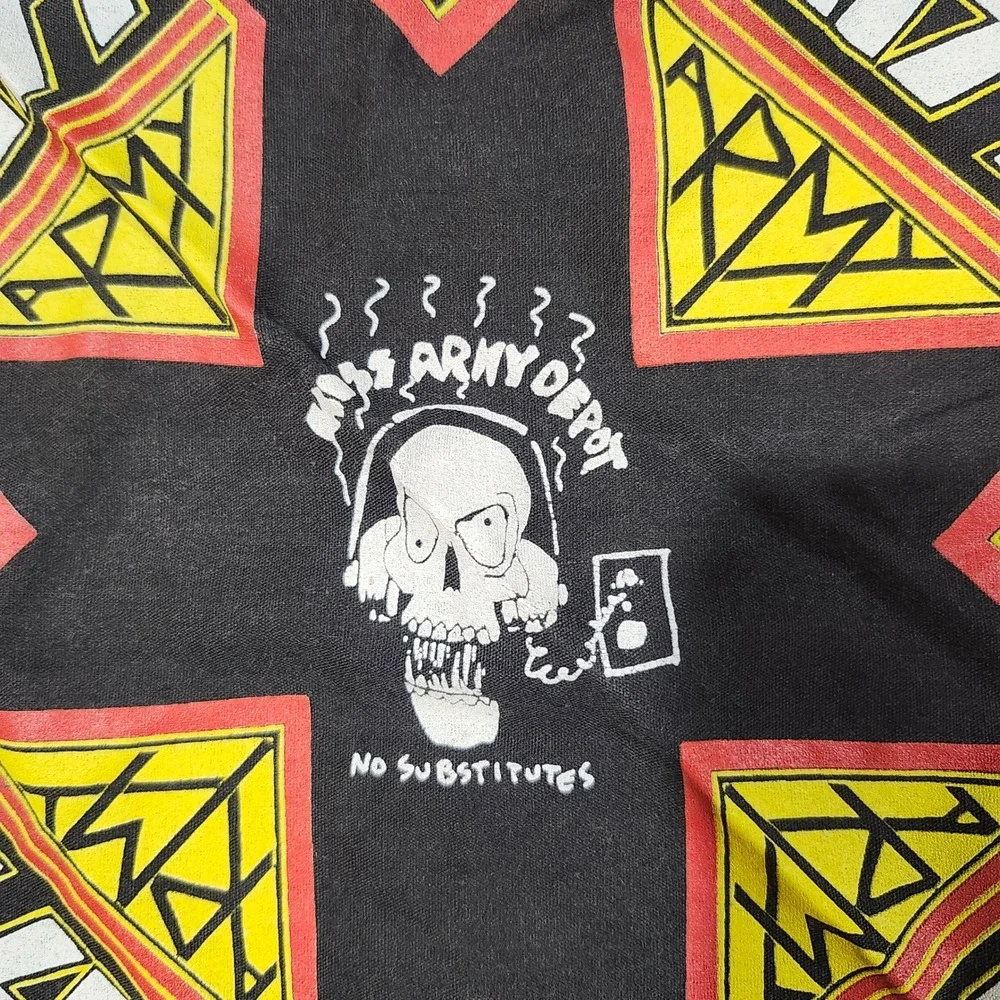 Vintage 1995 KISS Army Bandana Black Rock Band Logo Skull Print 20x19.5 Retro
